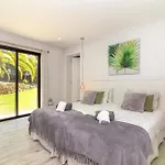 Casa Palmeiras Luxury Tranquil Area Bbq Large Pool 빌라 카르보에이루