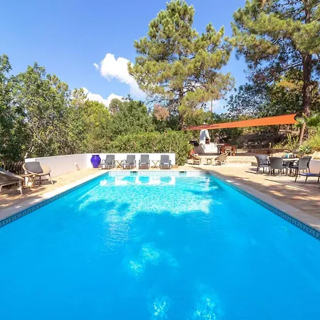 Casa Palmeiras Luxury Tranquil Area Bbq Large Pool