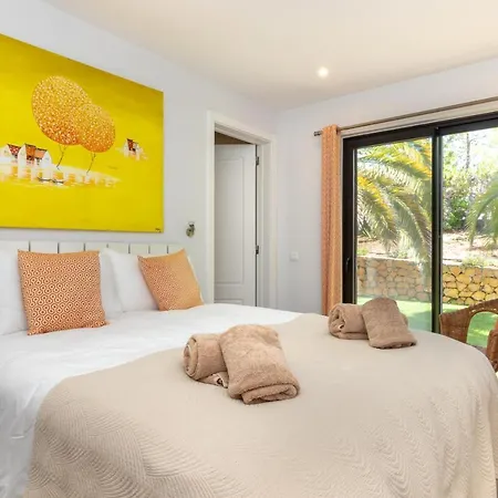 Villa Casa Palmeiras Luxury Tranquil Area Bbq Large Pool