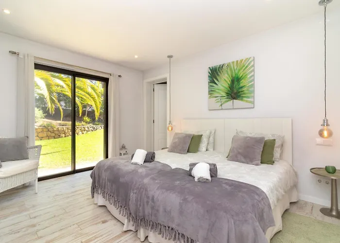 Casa Palmeiras Luxury Tranquil Area Bbq Large Pool Villa Carvoeiro