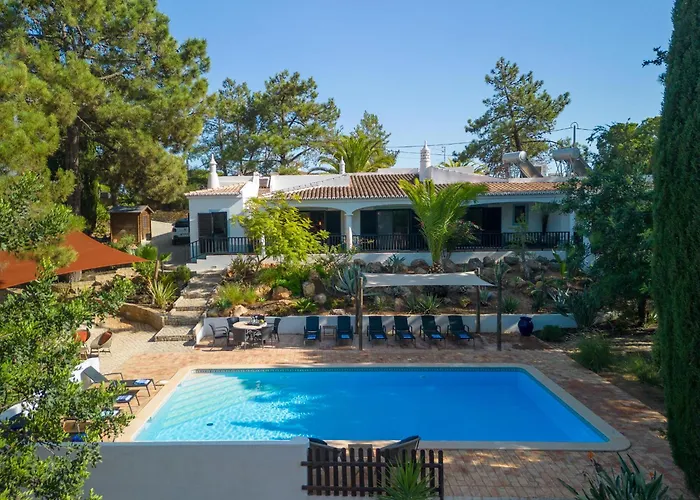 Casa Palmeiras Luxury Tranquil Area Bbq Large Pool