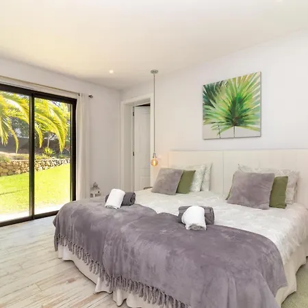 Casa Palmeiras Luxury Tranquil Area Bbq Large Pool